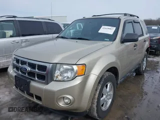 2010 Ford Escape XLT с VIN 1FMCU0D75AKC30529, выставлен на аукционе IAAI как лот 41618067 с пробегом 153 637 миль миль и . История ставок и продаж доступна на DreamBid. Изображение 17.