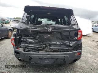 2019 Honda Passport Elite with VIN 5FNYF8H07KB015815, listed as a Copart auction lot 71529484 with 136,228 mi miles and Non Repairable. Bid and sale history available at carsss.com. Image 6.