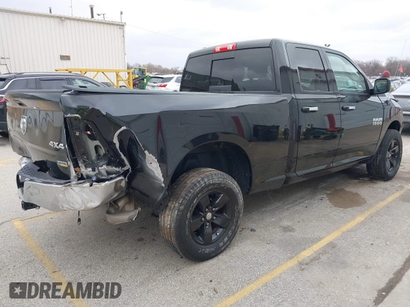 2017 Ram 1500 SLT z VIN 1C6RR7GG7HS704583, wystawiony jako IAAI lot #41080645 z przebiegiem 100 965 mil mil oraz . Historia ofert i sprzedaży dostępna na DreamBid. Obrazek 4.