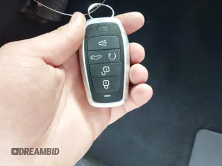 2019 Nissan Pathfinder S z VIN 5N1DR2MN5KC642848, wystawiony jako IAAI lot #41796336 z przebiegiem 69 783 mil mil oraz . Historia ofert i sprzedaży dostępna na DreamBid. Obrazek 11.