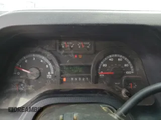 2011 Ford Econoline Passenger XL с VIN 1FBNE3BL0BDA16473, выставлен на аукционе Copart как лот 58950135 с пробегом 178 565 миль миль и Чистый • Clean title. История ставок и продаж доступна на DreamBid. Изображение 9.