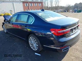 2018 BMW 7 Series 740i xDrive with VIN WBA7E4C54JGV23736, listed as a IAAI auction lot 41457470 with 70,243 mi miles. Bid and sale history available at carsss.com. Image 3.
