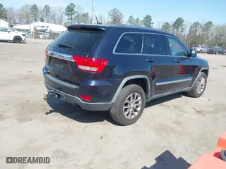 2011 Jeep Grand Cherokee Laredo with VIN 1J4RR4GG2BC508070, listed as a IAAI auction lot 41930814 with 206,658 mi miles. Bid and sale history available at carsss.com. Image 4.