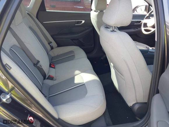 2020 Hyundai Sonata SE with VIN 5NPEG4JA0LH053904, listed as a IAAI auction lot 41908490 with 40,395 mi miles. Bid and sale history available at carsss.com. Image 8.