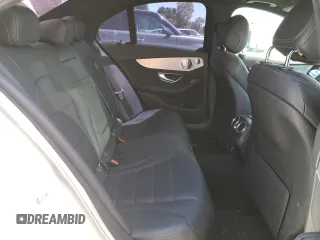 2019 Mercedes-Benz C 300 с VIN 55SWF8DB9KU313733, выставлен на аукционе Copart как лот 57355745 с пробегом 42 301 миль миль и Списание • Salvage title. История ставок и продаж доступна на DreamBid. Изображение 10.