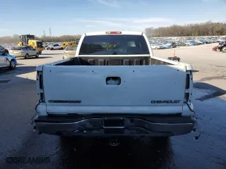 2004 Chevrolet Silverado 1500 with VIN 2GCEC19V541328946, listed as a Copart auction lot 49773485 with 231,451 mi miles and Salvage Title. Bid and sale history available at carsss.com. Image 6.
