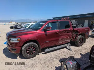 2020 Ram 1500 Laramie z VIN 1C6SRFJT5LN153367, wystawiony jako Copart lot #59976835 z przebiegiem 41 739 mil mil oraz Szkoda całkowita • Salvage title. Historia ofert i sprzedaży dostępna na DreamBid. Obrazek 1.