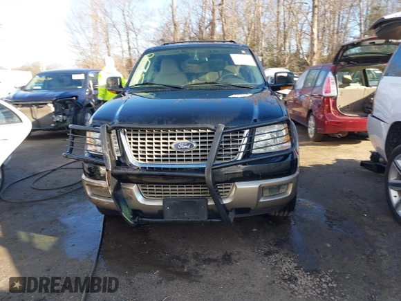 2003 Ford Expedition Eddie Bauer z VIN 1FMFU18L13LC31460, wystawiony jako IAAI lot #41204255 z przebiegiem 248 719 mil mil oraz . Historia ofert i sprzedaży dostępna na DreamBid. Obrazek 12.