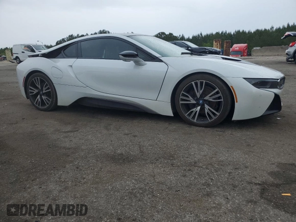 2014 BMW i8 z VIN WBY2Z2C51EVX64207, wystawiony jako Copart lot #56193905 z przebiegiem 84 427 mil mil oraz Czysty tytuł • Clean title. Historia ofert i sprzedaży dostępna na DreamBid. Obrazek 4.