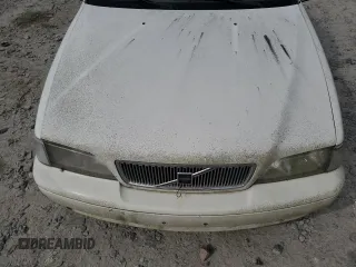 1998 Volvo S70 z VIN YV1LS5640W2431881, wystawiony jako Copart lot #53925195 z przebiegiem Nie podano mil oraz Czysty tytuł • Clean title. Historia ofert i sprzedaży dostępna na DreamBid. Obrazek 11.