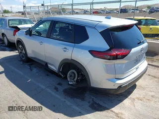 2024 Nissan Rogue SV with VIN 5N1BT3BA1RC696625, listed as a IAAI auction lot 42179968 with 28,943 mi miles and . Bid and sale history available at carsss.com. Image 3.