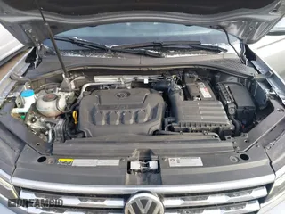2019 Volkswagen Tiguan SEL Premium with VIN 3VV4B7AX3KM175019, listed as a IAAI auction lot 41374333 with 95,722 mi miles. Bid and sale history available at carsss.com. Image 10.