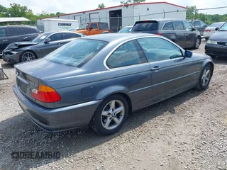 2002 BMW 3 Series 325Ci with VIN WBABN33402PG56171, listed as a IAAI auction lot 42657532 with 166,553 mi miles and . Bid and sale history available at DreamBid. Image 4.