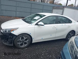 2021 Kia Forte LXS z VIN 3KPF24AD6ME341090, wystawiony jako IAAI lot #41934508 z przebiegiem 37 503 mil mil oraz . Historia ofert i sprzedaży dostępna na DreamBid. Obrazek 14.
