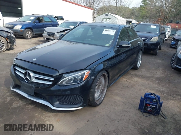 2015 Mercedes-Benz C-Class C 400 with VIN 55SWF6GB6FU010138, listed as a IAAI auction lot 41698016 with 150,824 mi miles. Bid and sale history available at carsss.com. Image 17.