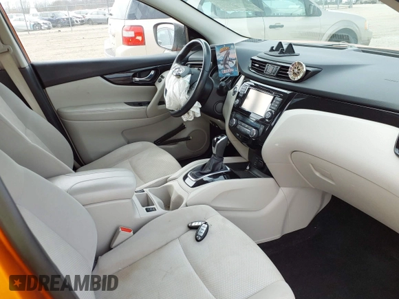 2017 Nissan Rogue Sport SL with VIN JN1BJ1CR8HW103023, listed as a IAAI auction lot 41810707 with 77,172 mi miles. Bid and sale history available at carsss.com. Image 5.