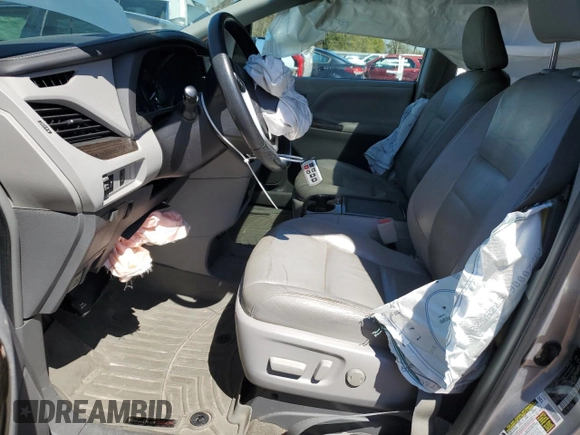 2015 Toyota Sienna XLE with VIN 5TDYK3DC2FS557260, listed as a Copart auction lot 50147465 with 177,492 mi miles and Salvage Title. Bid and sale history available at carsss.com. Image 7.