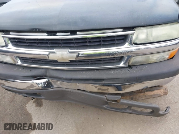 2003 Chevrolet Tahoe LS with VIN 1GNEC13T73R297770, listed as a IAAI auction lot 42071895 with 215,848 mi miles. Bid and sale history available at carsss.com. Image 6.