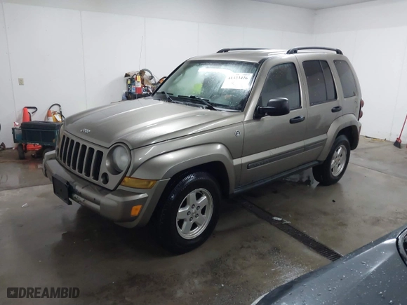 2007 Jeep Liberty Sport with VIN 1J4GL48K47W696690, listed as a IAAI auction lot 41323426 with 105,028 mi miles. Bid and sale history available at carsss.com. Image 19.