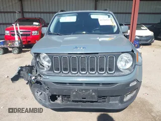 2017 Jeep Renegade Latitude z VIN ZACCJABB5HPG25210, wystawiony jako IAAI lot #42194543 z przebiegiem 115 856 mil mil oraz . Historia ofert i sprzedaży dostępna na DreamBid. Obrazek 12.