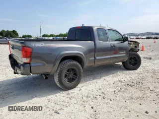 2017 Toyota Tacoma SR5 z VIN 5TFRZ5CNXHX025315, wystawiony jako Copart lot #57901395 z przebiegiem 158 197 mil mil oraz Szkoda całkowita • Salvage title. Historia ofert i sprzedaży dostępna na DreamBid. Obrazek 3.