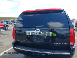 2010 Cadillac Escalade Luxury с VIN 1GYUCBEFXAR214311, выставлен на аукционе IAAI как лот 42140390 с пробегом 143 200 миль миль и . История ставок и продаж доступна на DreamBid. Изображение 16.