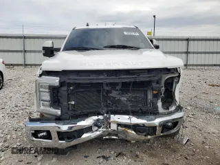 2019 Ford F-350 XL z VIN 1FT8W3BT3KED23989, wystawiony jako Copart lot #52082165 z przebiegiem 129 150 mil mil oraz Szkoda całkowita • Salvage title. Historia ofert i sprzedaży dostępna na DreamBid. Obrazek 5.