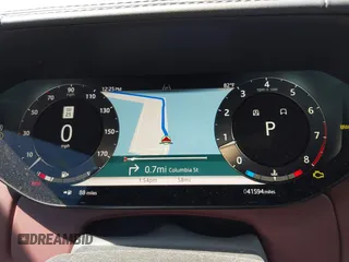 2024 Land Rover Range Rover SE z VIN SALKP9E96RA092327, wystawiony jako IAAI lot #42060310 z przebiegiem 41 594 mil mil oraz . Historia ofert i sprzedaży dostępna na DreamBid. Obrazek 7.