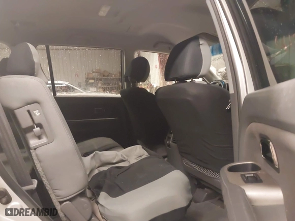 2006 Honda Pilot EX with VIN 2HKYF18416H563715, listed as a IAAI auction lot 41362167 with 162,611 mi miles. Bid and sale history available at carsss.com. Image 8.