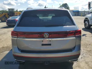 2024 Volkswagen Atlas SE z VIN 1V2JR2CA6RC538030, wystawiony jako Copart lot #58505685 z przebiegiem 32 613 mil mil oraz Szkoda całkowita • Salvage title. Historia ofert i sprzedaży dostępna na DreamBid. Obrazek 6.