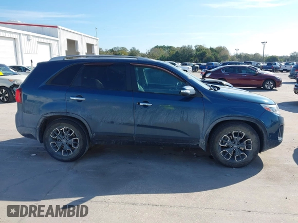 2014 Kia Sorento LX with VIN 5XYKT4A71EG462295, listed as a IAAI auction lot 41508742 with 144,234 mi miles and . Bid and sale history available at carsss.com. Image 13.