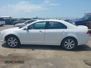 2010 Mercury Milan Premier with VIN 3MEHM0JG8AR648690, listed as a IAAI auction lot 42719400 with 182,993 mi miles and . Bid and sale history available at DreamBid. Image 14.