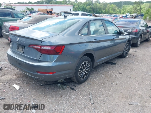 2020 Volkswagen Jetta S with VIN 3VWC57BU8LM103866, listed as a IAAI auction lot 42182114 with 101,311 mi miles and . Bid and sale history available at DreamBid. Image 4.