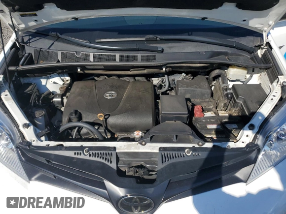 2019 Toyota Sienna L with VIN 5TDZZ3DC5KS972437, listed as a Copart auction lot 69219564 with 85,603 mi miles and Salvage Title. Bid and sale history available at carsss.com. Image 12.