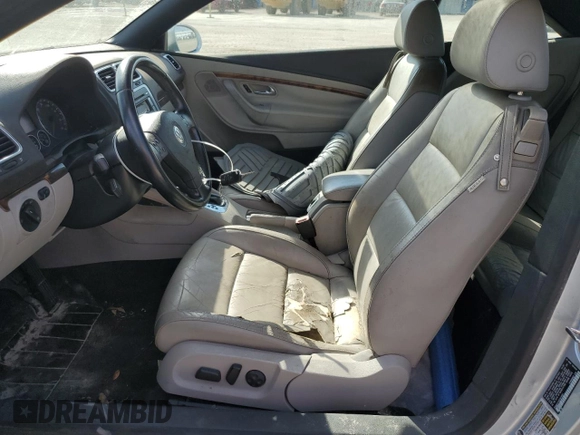 2007 Volkswagen Eos 2.0T with VIN WVWFA71F87V014941, listed as a Copart auction lot 71891554 with 104,884 mi miles and Clean Title. Bid and sale history available at DreamBid. Image 7.