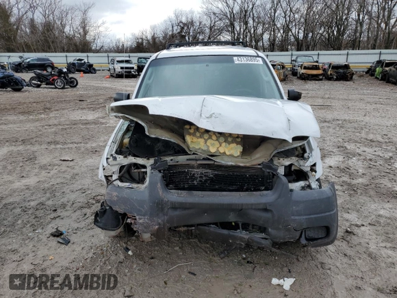 2004 Ford Escape XLS with VIN 1FMYU02144DA18217, listed as a Copart auction lot 43136895 with 135,424 mi miles and Salvage Title. Bid and sale history available at DreamBid. Image 5.