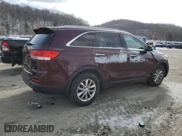2016 Kia Sorento LX z VIN 5XYPGDA55GG114138, wystawiony jako Copart lot #45739435 z przebiegiem 100 010 mil mil oraz Szkoda całkowita • Salvage title. Historia ofert i sprzedaży dostępna na DreamBid. Obrazek 3.