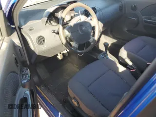 2006 Chevrolet Aveo LS z VIN KL1TD66636B676401, wystawiony jako Copart lot #44761155 z przebiegiem 86 936 mil mil oraz Szkody całkowita. Historia ofert i sprzedaży dostępna na DreamBid. Obrazek 8.