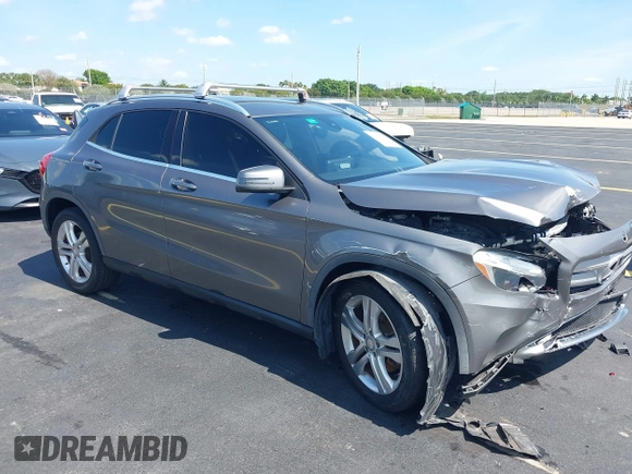 2016 Mercedes-Benz GLA 250 z VIN WDCTG4EB4GJ205894, wystawiony jako IAAI lot #42220581 z przebiegiem 82 316 mil mil oraz . Historia ofert i sprzedaży dostępna na DreamBid. Obrazek 1.