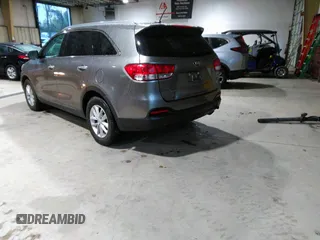 2017 Kia Sorento LX V6 with VIN 5XYPG4A52HG214862, listed as a IAAI auction lot 41986714 with 64,498 mi miles. Bid and sale history available at carsss.com. Image 3.