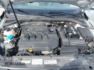 2015 Volkswagen Passat SE z VIN 1VWBV7A34FC085960, wystawiony jako IAAI lot #41464038 z przebiegiem 85 312 mil mil oraz . Historia ofert i sprzedaży dostępna na DreamBid. Obrazek 10.