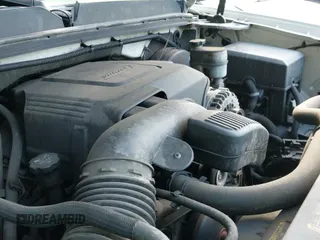 2008 GMC Sierra 1500 Work Truck with VIN 1GTEC14008Z136584, listed as a IAAI auction lot 43414917 with 145,993 mi miles and . Bid and sale history available at DreamBid. Image 12.