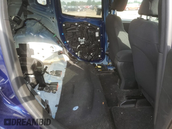 2018 Jeep Renegade Sport with VIN ZACCJBAB8JPJ42563, listed as a Copart auction lot 64049415 with 71,856 mi miles and Salvage title. Bid and sale history available at DreamBid. Image 11.