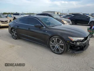2019 Audi A7 Prestige with VIN WAUV2AF29KN037341, listed as a Copart auction lot 63105854 with 28,745 mi miles and Salvage Title. Bid and sale history available at carsss.com. Image 4.
