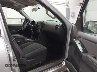2009 Ford Explorer XLT z VIN 1FMEU73E49UA15564, wystawiony jako IAAI lot #41299587 z przebiegiem 192 956 mil mil oraz . Historia ofert i sprzedaży dostępna na DreamBid. Obrazek 5.