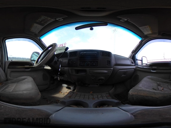 2004 Ford F-250 XL z VIN 1FTNW21P64ED90493, wystawiony jako IAAI lot #42406728 z przebiegiem 287 988 mil mil oraz . Historia ofert i sprzedaży dostępna na DreamBid. Obrazek 18.