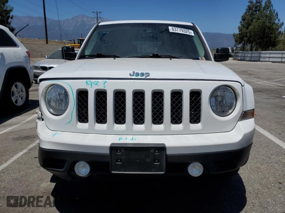 2014 Jeep Patriot Sport with VIN 1C4NJPBA4ED529887, listed as a Copart auction lot 63779325 with 131,652 mi miles and Salvage title. Bid and sale history available at DreamBid. Image 5.