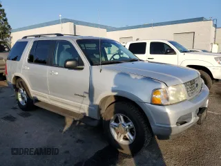 2002 Ford Explorer XLT z VIN 1FMDU63WX2UC00853, wystawiony jako Copart lot #87212814 z przebiegiem 235 622 mil mil oraz Szkoda całkowita • Salvage title. Historia ofert i sprzedaży dostępna na DreamBid. Obrazek 4.