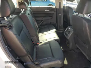 2019 Volkswagen Atlas SE with VIN 1V2DR2CA2KC533880, listed as a Copart auction lot 57353705 with 104,110 mi miles and Salvage title. Bid and sale history available at DreamBid. Image 11.