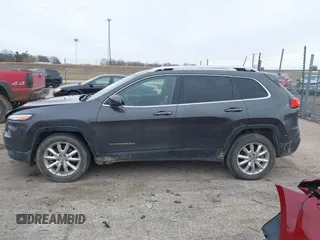 2016 Jeep Cherokee Limited with VIN 1C4PJMDS6GW120374, listed as a IAAI auction lot 41540008 with 102,131 mi miles and . Bid and sale history available at DreamBid. Image 14.